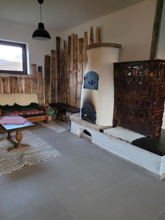 Totvar Lovas Szallashely Kovagotottos Exterior foto