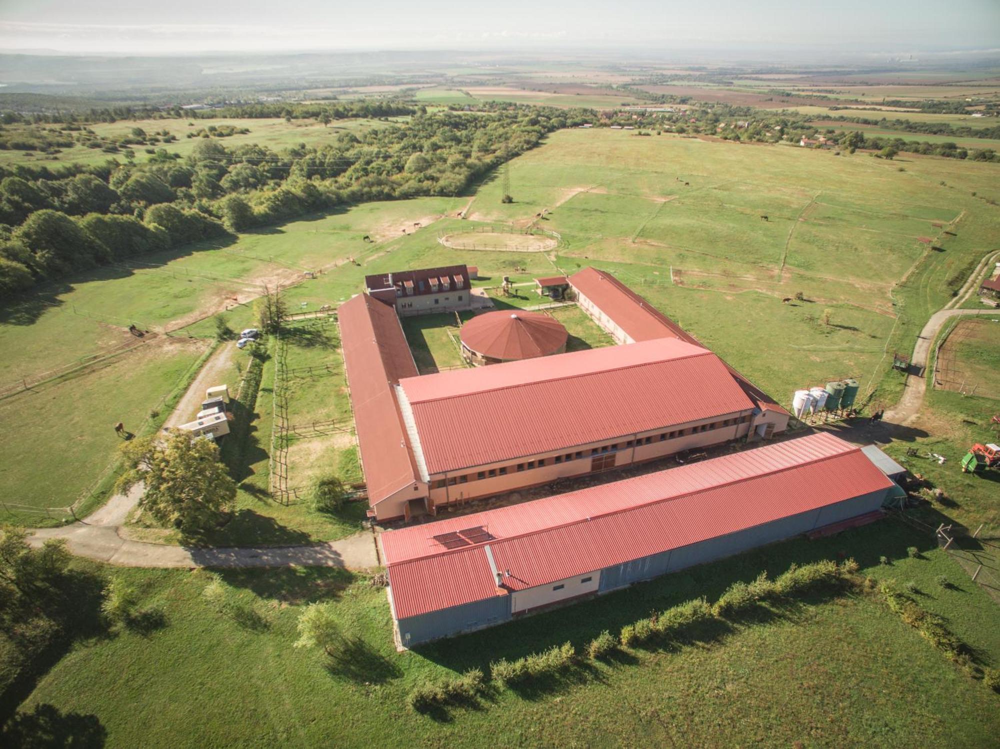 Totvar Lovas Szallashely Kovagotottos Exterior foto